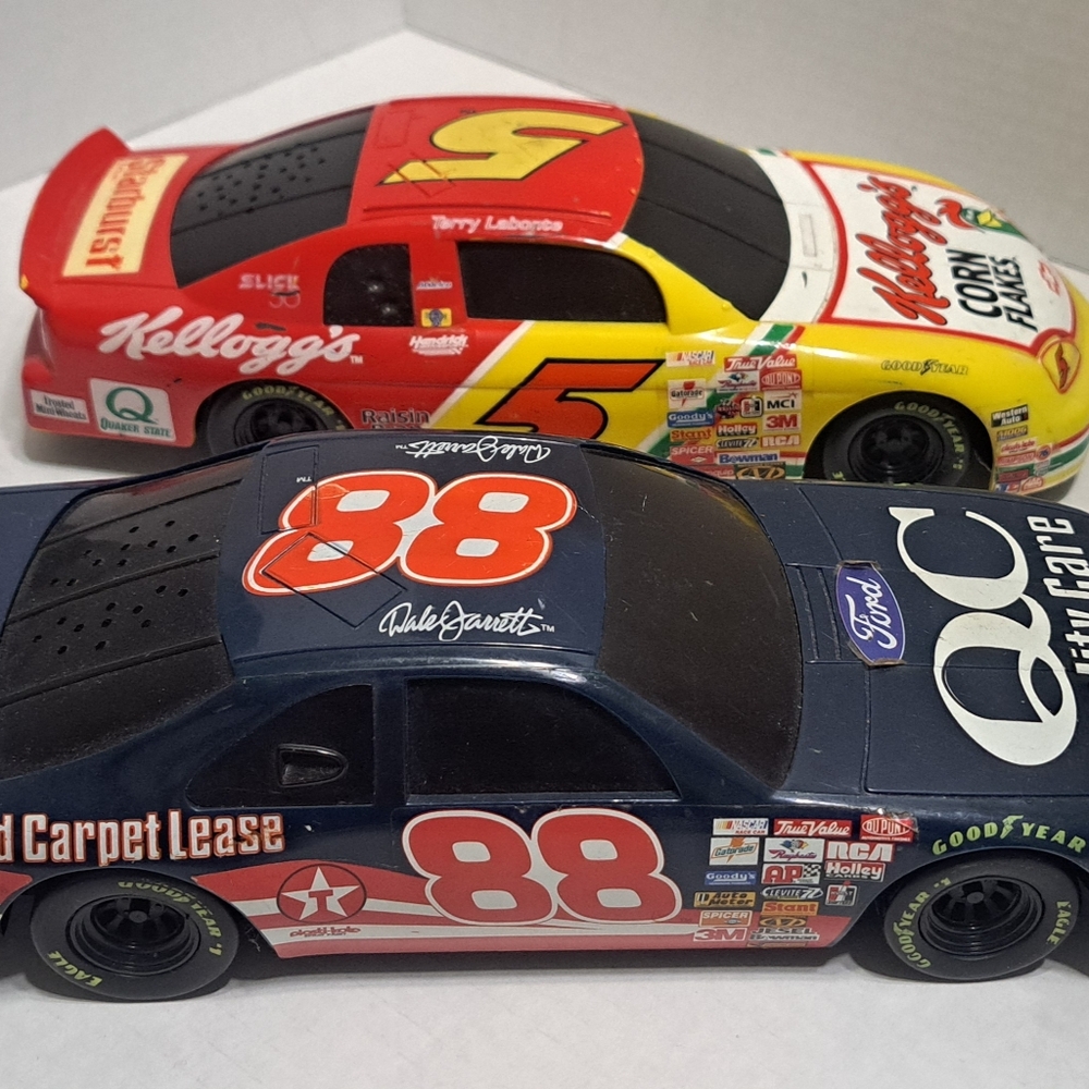 Kellogg's and QC Nascar Racing Toy Cars Set #88 #5